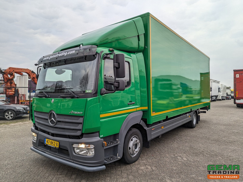 Mercedes-Benz Atego 1018 4x2 Dagcabine Euro6 - GeslotenBak 7M - Laadklep 1500KG - Zijdeur - 07/2025APK - بصندوق مغلق شاحنة: صور 2 Mercedes-Benz Atego 1018 4x2 Dagcabine Euro6 - GeslotenBak 7M - Laadklep 1500KG - Zijdeur - 07/2025APK - بصندوق مغلق شاحنة: صور 2
