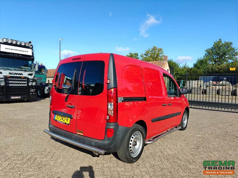 Mercedes-Benz Citan 108 CDI BlueEFFICIENCY Euro5L - Airco - 4-Seizoensbanden - Bluetooth Radio - فان المدمجة: صور 4 Mercedes-Benz Citan 108 CDI BlueEFFICIENCY Euro5L - Airco - 4-Seizoensbanden - Bluetooth Radio - فان المدمجة: صور 4