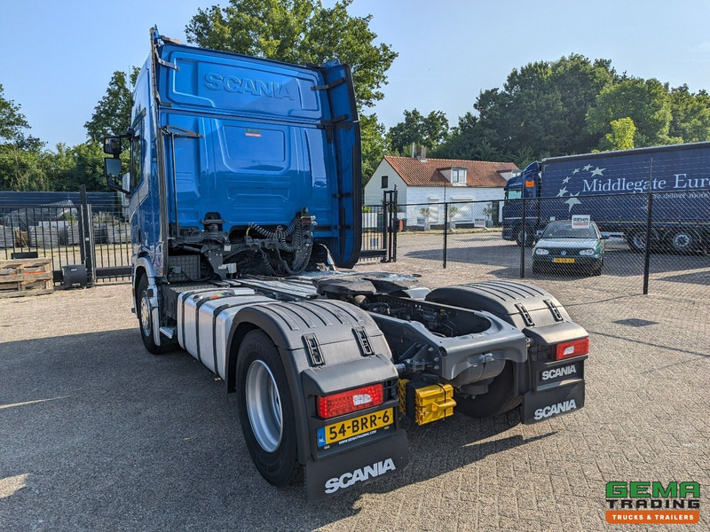 Scania R450 4x2 Highline Euro6D - Retarder - Hydrauliek - Dubbele Tanks - SMARTtachoV2 - 04/2026 APK - شاحنة جرار: صور 4 Scania R450 4x2 Highline Euro6D - Retarder - Hydrauliek - Dubbele Tanks - SMARTtachoV2 - 04/2026 APK - شاحنة جرار: صور 4