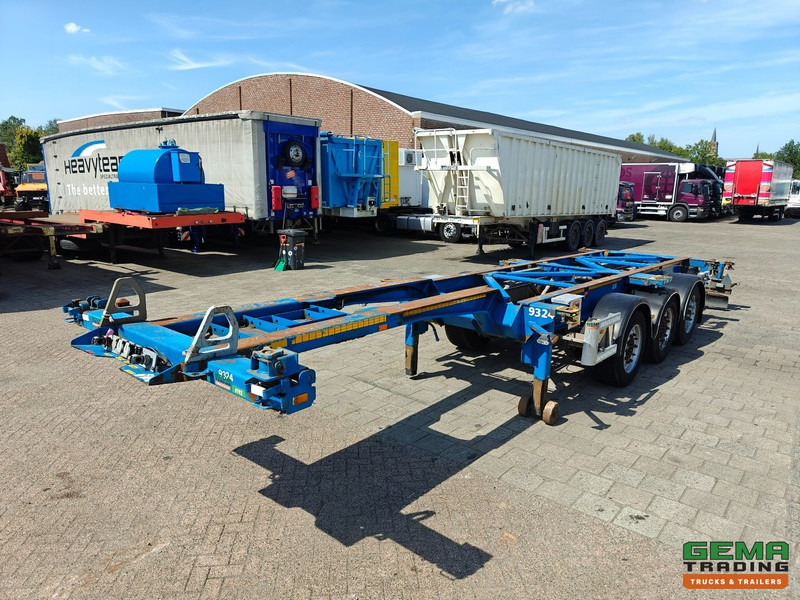Van Hool 3B0079 3-Assen SAF - Schijfremmen - Alle aansluitingen / Universeel chassis - شاحنات الحاويات / جسم علوي قابل للتغيير نصف مقطورة: صور 1 Van Hool 3B0079 3-Assen SAF - Schijfremmen - Alle aansluitingen / Universeel chassis - شاحنات الحاويات / جسم علوي قابل للتغيير نصف مقطورة: صور 1