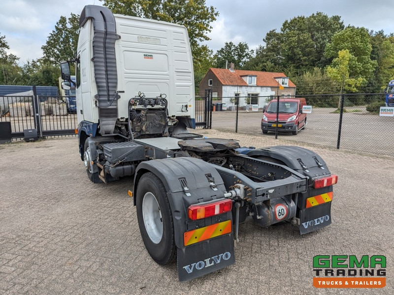 Volvo FH400 4x2 Euro5 FH400 4x2 Globetrotter Euro5 - ADR FL AT OX (T1513) - شاحنة جرار: صور 4 Volvo FH400 4x2 Euro5 FH400 4x2 Globetrotter Euro5 - ADR FL AT OX (T1513) - شاحنة جرار: صور 4