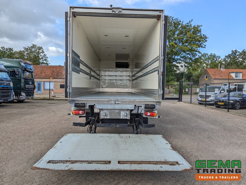 Volvo FL210 4x2 Daycab 18Ton Euro5 Handgeschakeld - Koel-VriesBak 8.38M - Frigo Block - Laadklep 1500KG - متساوي شاحنة: صور 5 Volvo FL210 4x2 Daycab 18Ton Euro5 Handgeschakeld - Koel-VriesBak 8.38M - Frigo Block - Laadklep 1500KG - متساوي شاحنة: صور 5