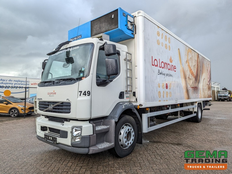 Volvo FL210 4x2 Daycab 18Ton Euro5 Handgeschakeld - Koel-VriesBak 8.40M - Frigo Block - Laadklep 1500KG - متساوي شاحنة: صور 1 Volvo FL210 4x2 Daycab 18Ton Euro5 Handgeschakeld - Koel-VriesBak 8.40M - Frigo Block - Laadklep 1500KG - متساوي شاحنة: صور 1