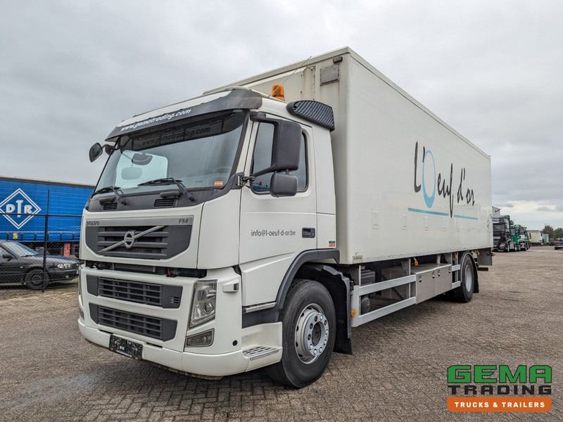 Volvo FM330 4x2 Daycab Euro5 KuikenBak 8.2m + Webasto Heater + Dhollandia 2000KG (V799) - مبردة شاحنة: صور 1 Volvo FM330 4x2 Daycab Euro5 KuikenBak 8.2m + Webasto Heater + Dhollandia 2000KG (V799) - مبردة شاحنة: صور 1