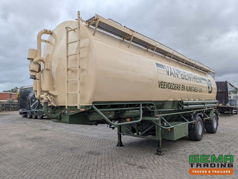 WELGRO 90WSL33-24 2-Assen SAF Silo MengVoeder / Futter 24m³ - Trommelremmen - StuurAs (O1961) - نصف مقطورة صهريج: صور 1 WELGRO 90WSL33-24 2-Assen SAF Silo MengVoeder / Futter 24m³ - Trommelremmen - StuurAs (O1961) - نصف مقطورة صهريج: صور 1