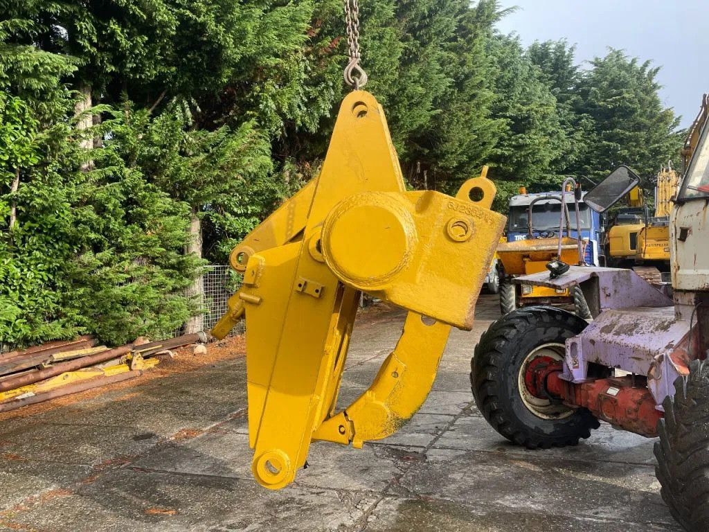 CAT Caterpillar Ripper compatible with D7R and D7H R CAT Ripper compatible with D7R and D7H Ripper compat - حراث تحت التربة - آلات البناء: صور 2 CAT Caterpillar Ripper compatible with D7R and D7H R CAT Ripper compatible with D7R and D7H Ripper compat - حراث تحت التربة - آلات البناء: صور 2