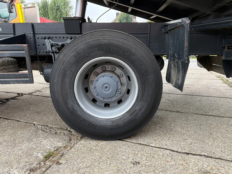 Mercedes-Benz Actros 1831 V6 4X2 Tipper + crane EPS Manual Gearbox 3 peddal - قلابات, شاحنة كرين: صور 5 Mercedes-Benz Actros 1831 V6 4X2 Tipper + crane EPS Manual Gearbox 3 peddal - قلابات, شاحنة كرين: صور 5