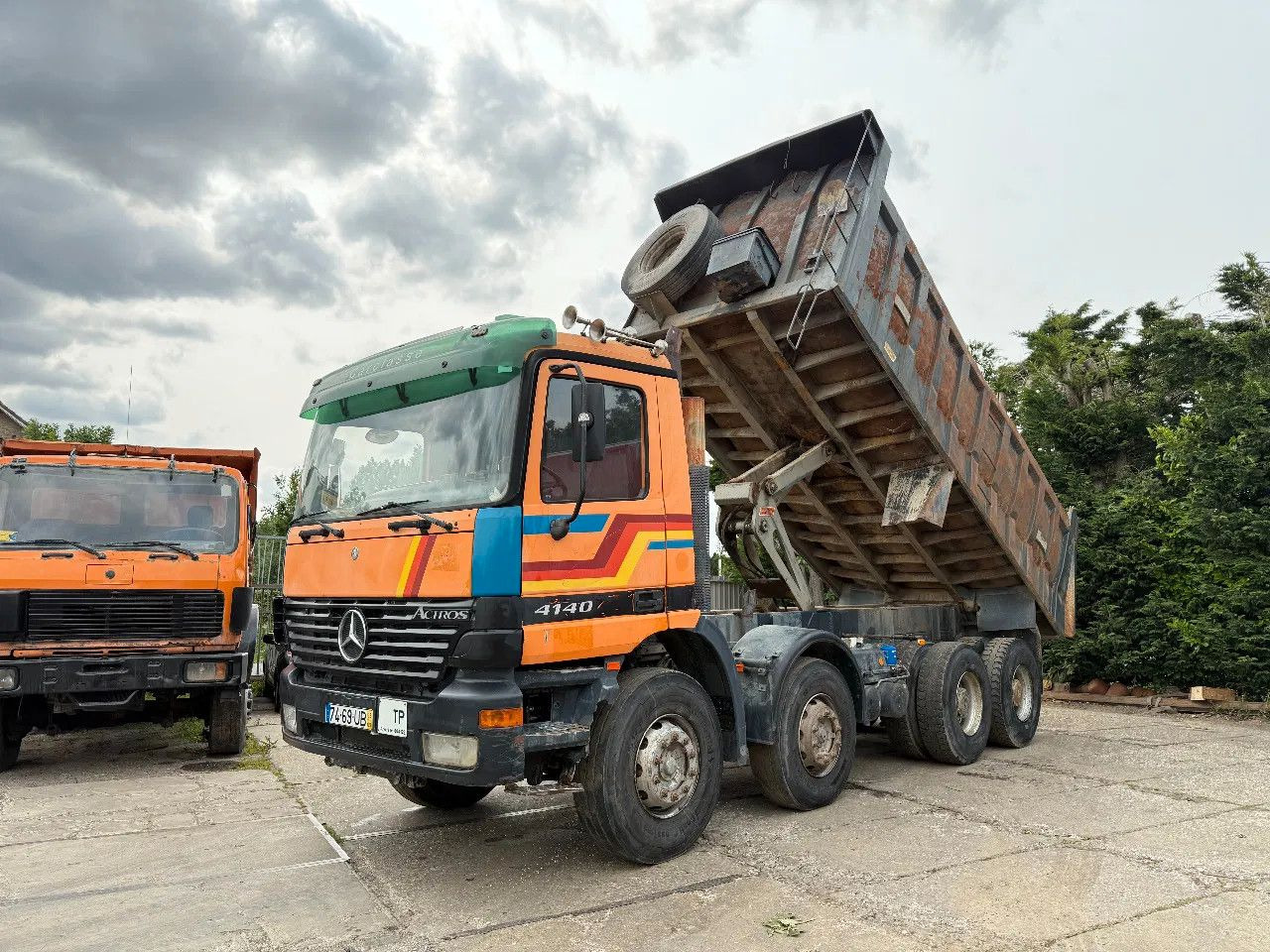 Mercedes-Benz Actros 4140 V6 8X4 Tipper Spring/Spring Manual G - قلابات: صور 2 Mercedes-Benz Actros 4140 V6 8X4 Tipper Spring/Spring Manual G - قلابات: صور 2