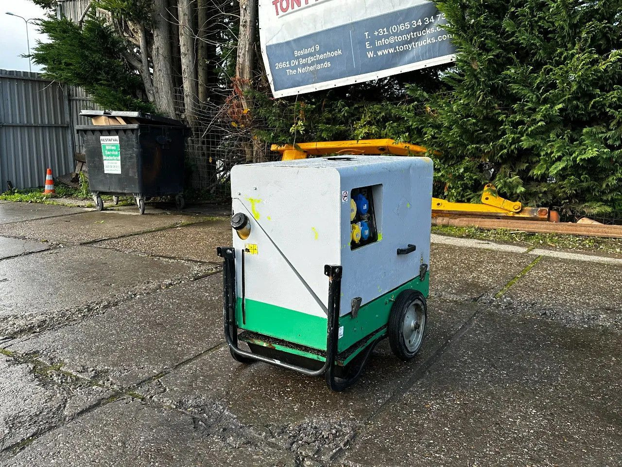 Pramac P6000S2 6KVA Generator Pramac P6000S2 6KVA Generator - مجموعة المولدات: صور 3 Pramac P6000S2 6KVA Generator Pramac P6000S2 6KVA Generator - مجموعة المولدات: صور 3