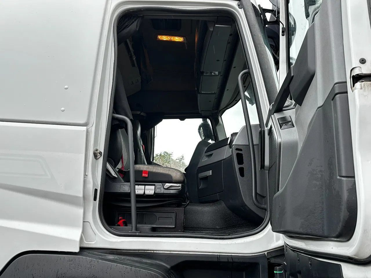 شاحنة جرار Renault T460 4X2 Tractor-unit Spring/Air Retarder D11 En: صور 9