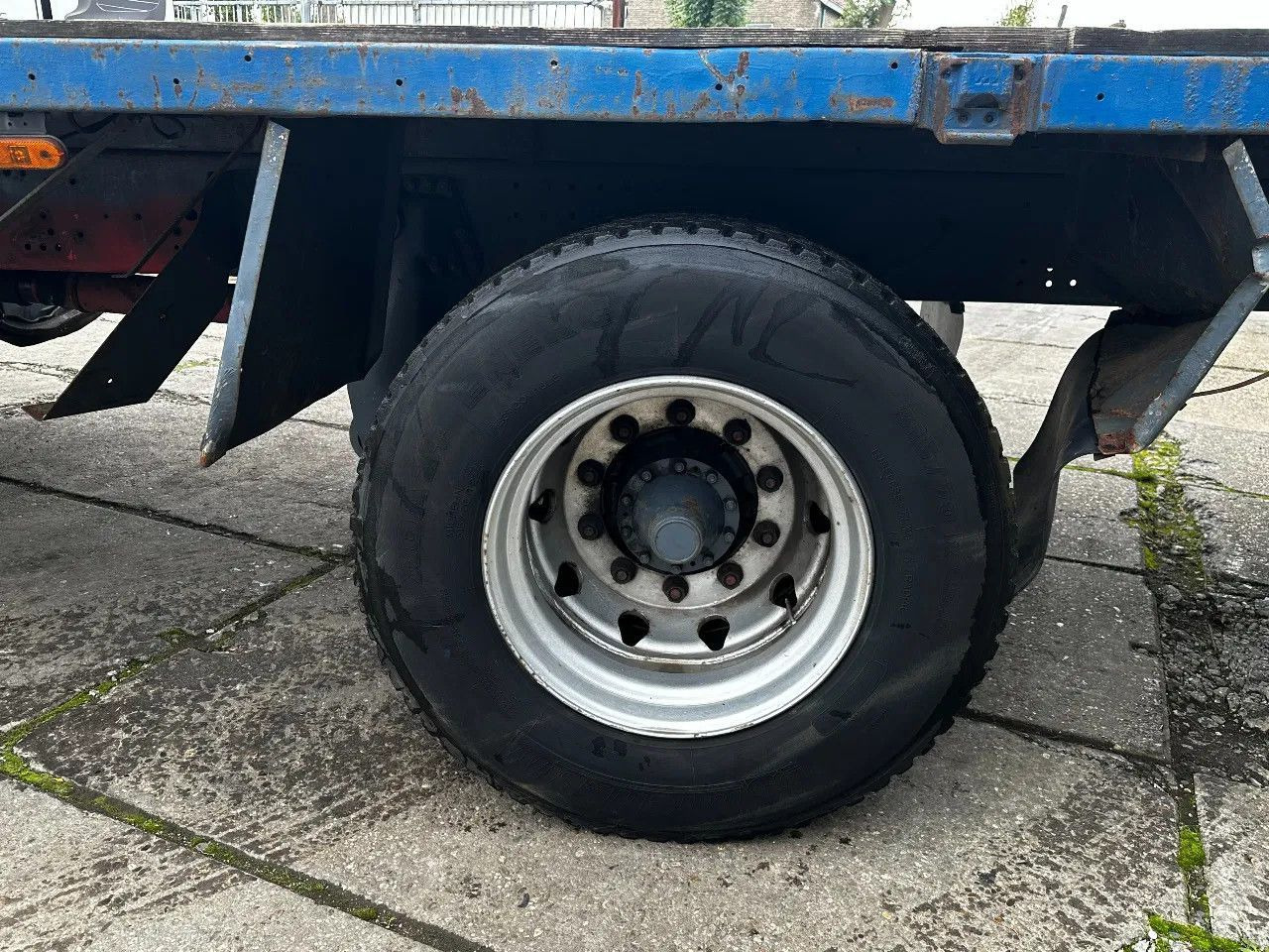 Scania P113-360 4X2 Platform Manual Gear Retarder Scania P113-360 4X2 Platform Manual Gear Retarder - شاحنات مسطحة: صور 5 Scania P113-360 4X2 Platform Manual Gear Retarder Scania P113-360 4X2 Platform Manual Gear Retarder - شاحنات مسطحة: صور 5