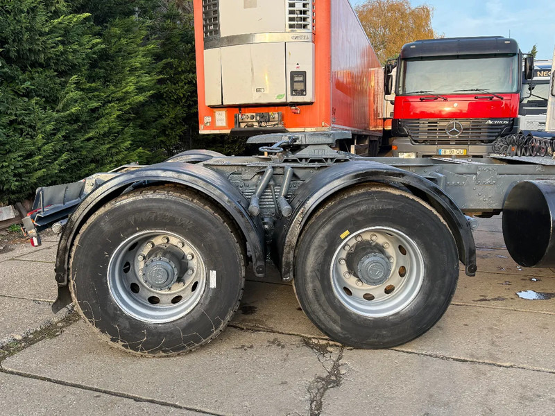 Volvo F 12 Turbo B 380 6X4 Tractor-Unit Spring/Spring Manual Gearbox - شاحنة جرار: صور 5 Volvo F 12 Turbo B 380 6X4 Tractor-Unit Spring/Spring Manual Gearbox - شاحنة جرار: صور 5