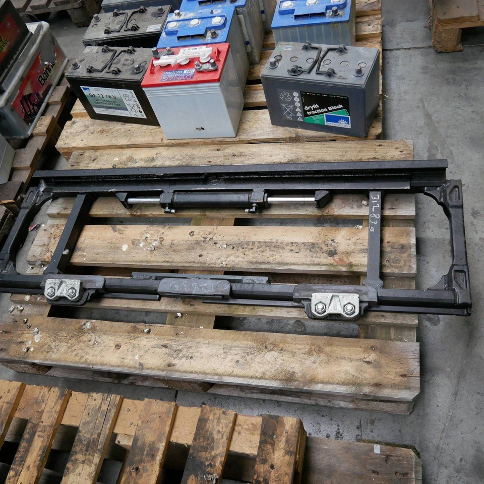 Cascade Sideshift 1400 mm - ملحقات: صور 1 Cascade Sideshift 1400 mm - ملحقات: صور 1