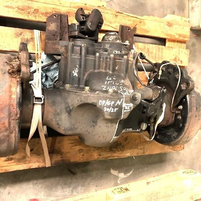 Complete front axle for Caterpillar - المحور و قطع الغيار - معدات المناولة: صور 4 Complete front axle for Caterpillar - المحور و قطع الغيار - معدات المناولة: صور 4