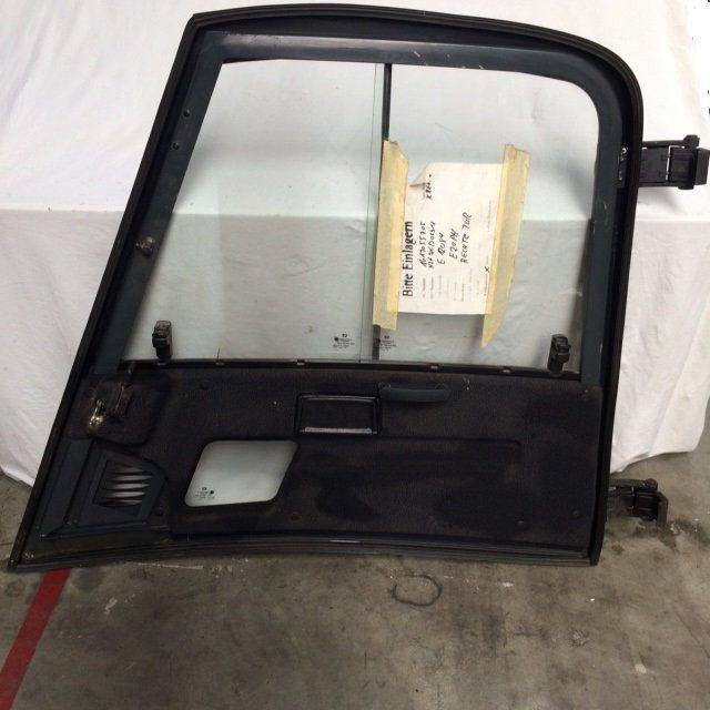 Door right for Linde series 386 - باب و قطع الغيار - معدات المناولة: صور 3 Door right for Linde series 386 - باب و قطع الغيار - معدات المناولة: صور 3