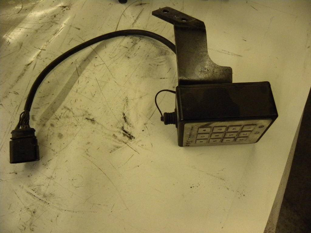 Electronic control unit assy for Linde E12, BR 386 - كتلة التحكم - معدات المناولة: صور 2 Electronic control unit assy for Linde E12, BR 386 - كتلة التحكم - معدات المناولة: صور 2