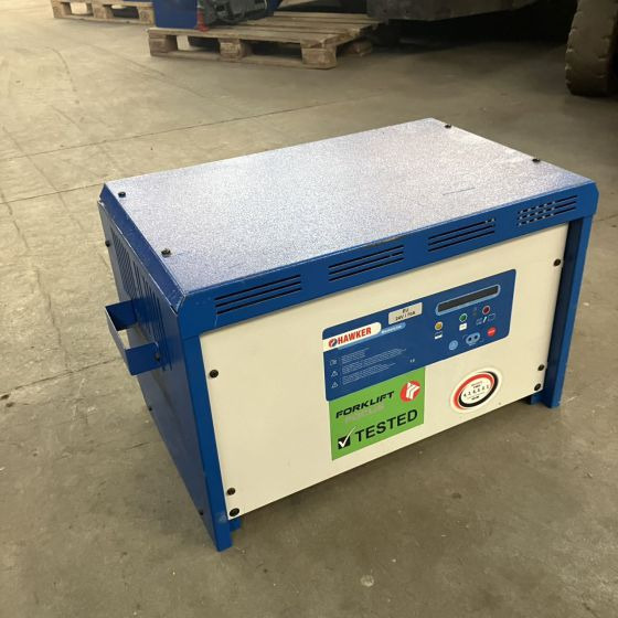 Hawker E24V/70A - النظام الكهربائي - معدات المناولة: صور 2 Hawker E24V/70A - النظام الكهربائي - معدات المناولة: صور 2