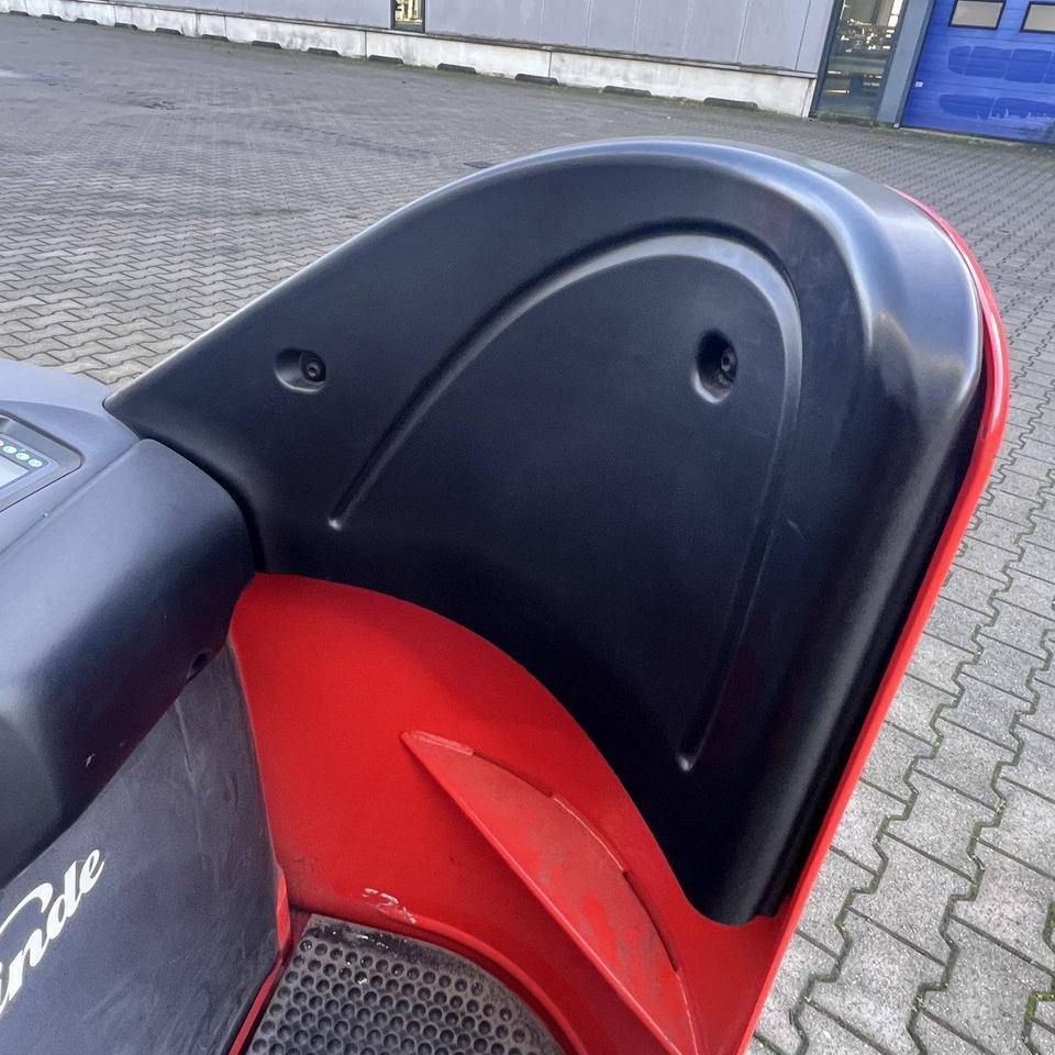 Linde D14SP (133) - معدات تكديس: صور 4 Linde D14SP (133) - معدات تكديس: صور 4