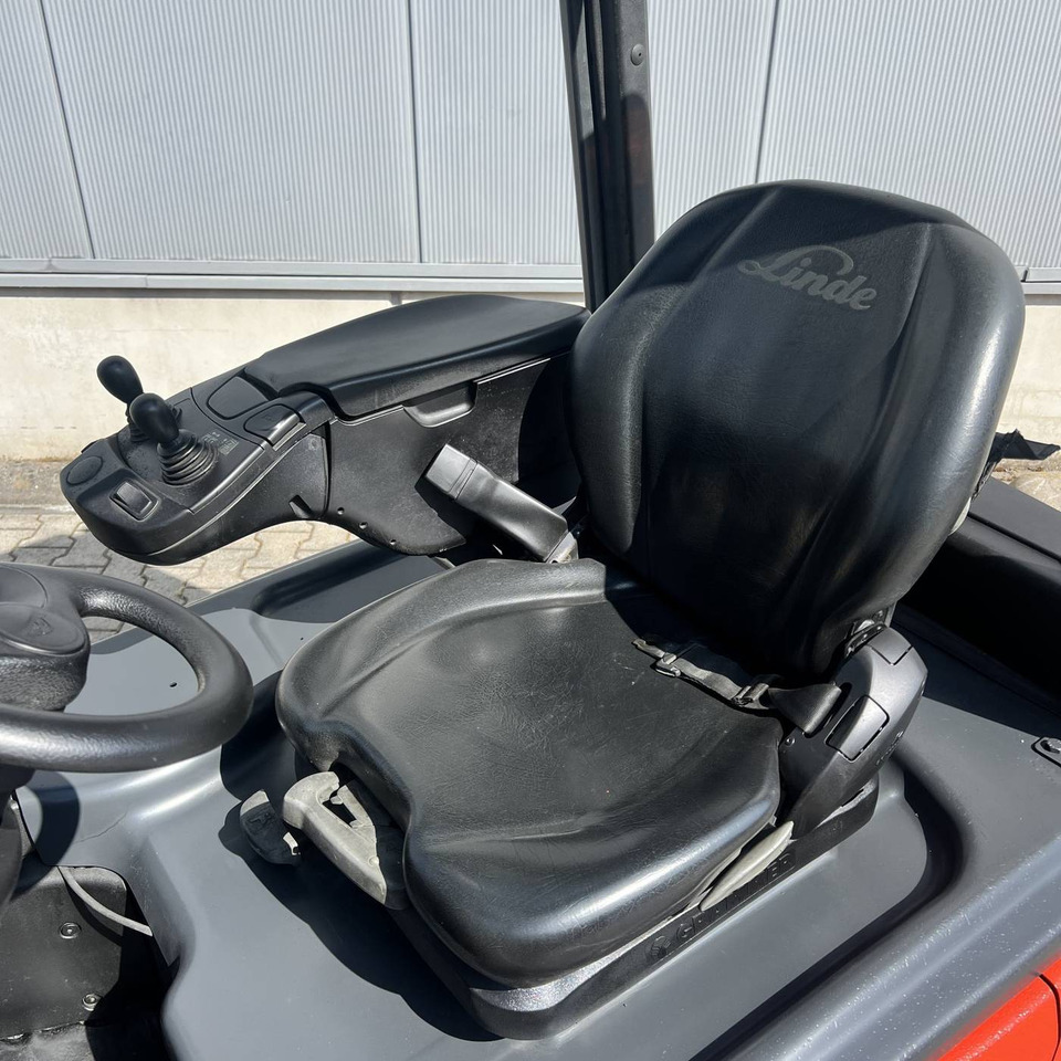 Linde E16PH (386-02) EVO - رافعة شوكية كهربائية: صور 4 Linde E16PH (386-02) EVO - رافعة شوكية كهربائية: صور 4