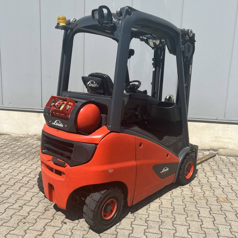 Linde H18T (391-01) EVO - رافعة شوكية تعمل بالغاز: صور 2 Linde H18T (391-01) EVO - رافعة شوكية تعمل بالغاز: صور 2