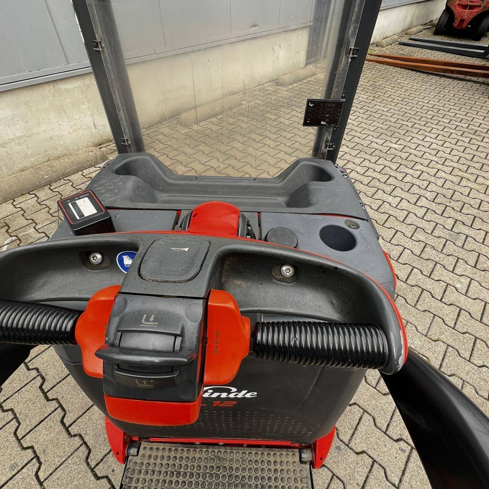 Linde L12AP (133) - معدات تكديس: صور 5 Linde L12AP (133) - معدات تكديس: صور 5