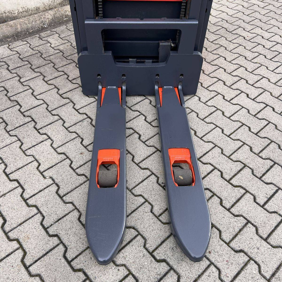 Linde L14 (1173) - معدات تكديس: صور 3 Linde L14 (1173) - معدات تكديس: صور 3