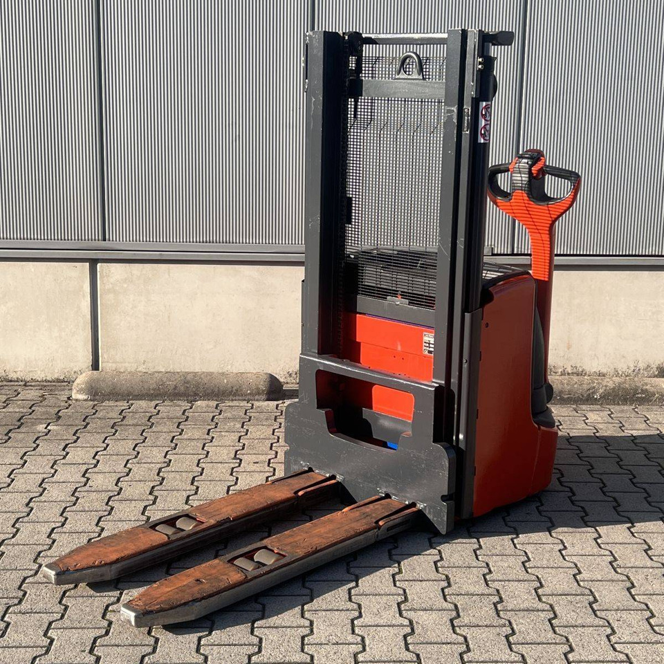 Linde L14C (1169) - معدات تكديس: صور 4 Linde L14C (1169) - معدات تكديس: صور 4
