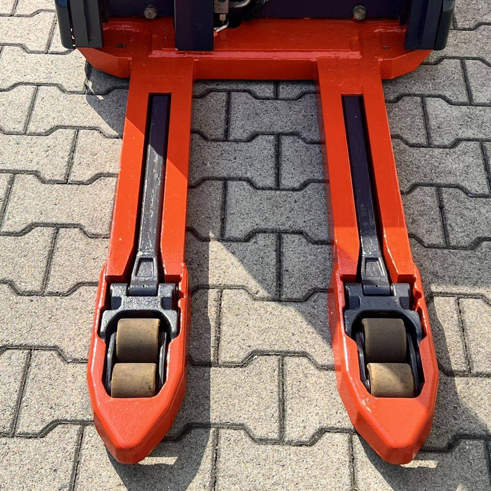 Linde L16i (372) - معدات تكديس: صور 5 Linde L16i (372) - معدات تكديس: صور 5