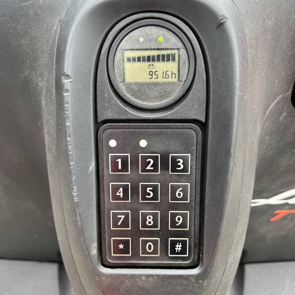 Linde T16 (1152) - معدات الرفع منخفض المستوى: صور 4 Linde T16 (1152) - معدات الرفع منخفض المستوى: صور 4