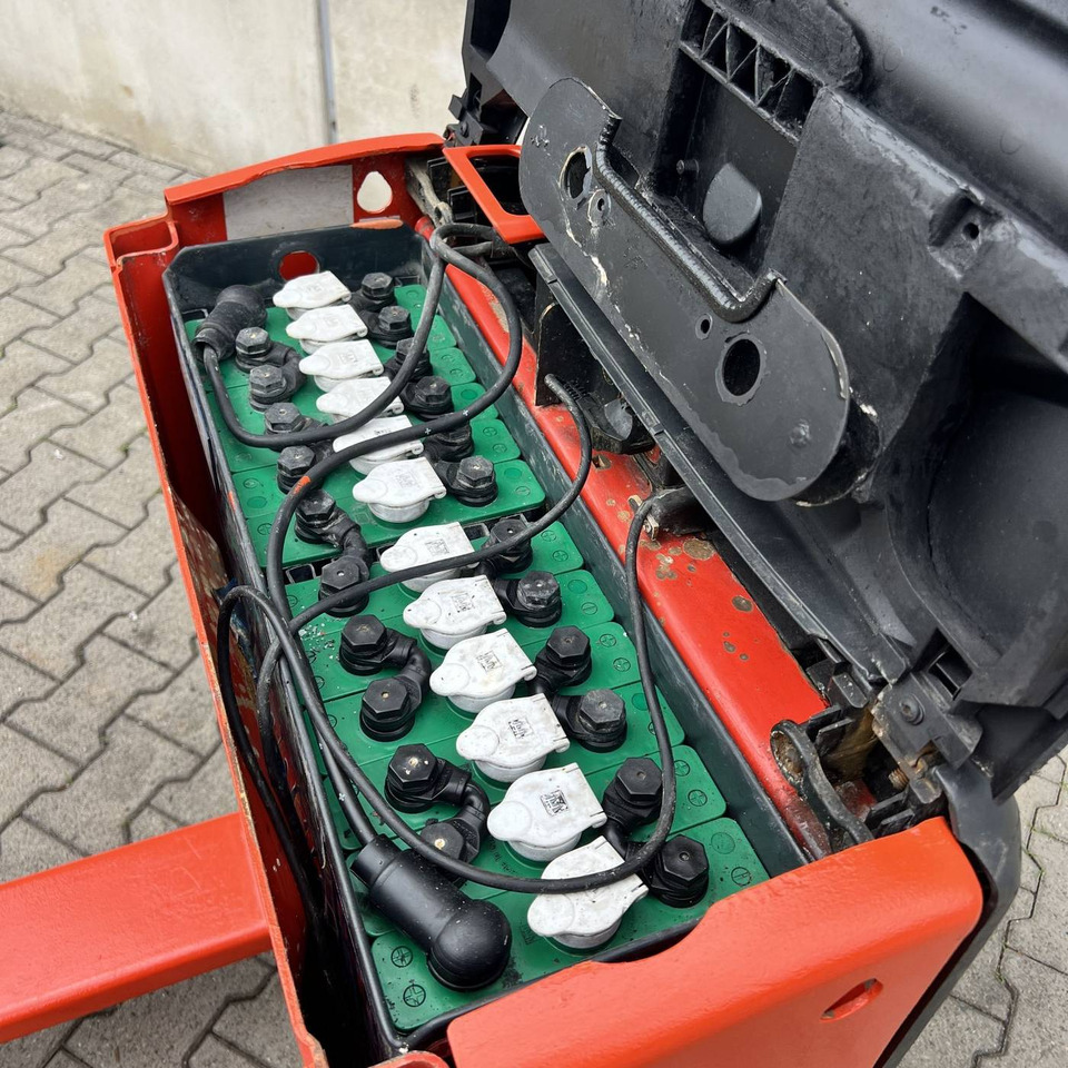 Linde T16 (1152) - معدات الرفع منخفض المستوى: صور 5 Linde T16 (1152) - معدات الرفع منخفض المستوى: صور 5