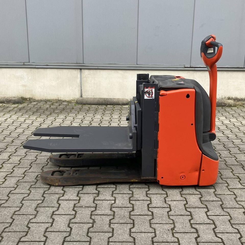 Linde T20X (1152) Rotabatt - معدات الرفع منخفض المستوى: صور 4 Linde T20X (1152) Rotabatt - معدات الرفع منخفض المستوى: صور 4