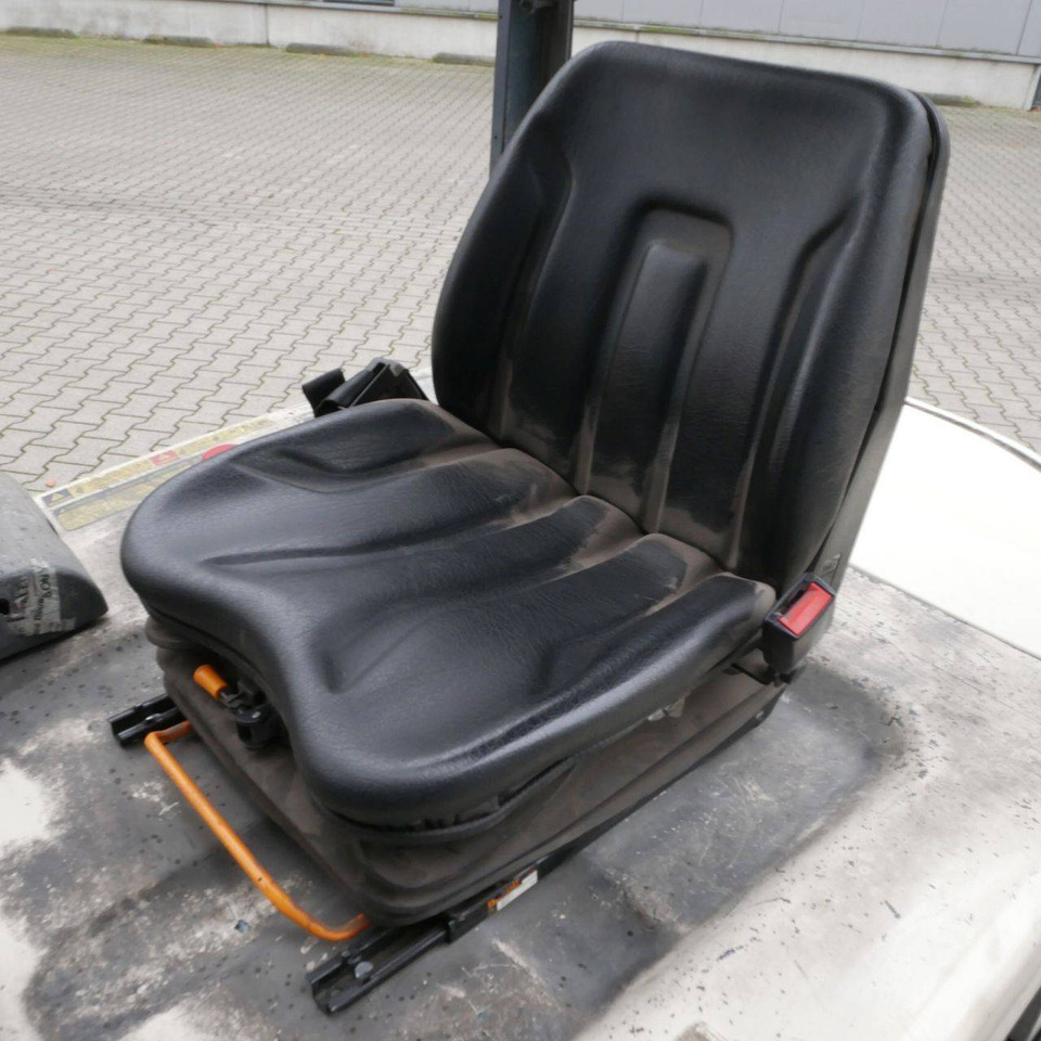 Nissan QX25 (Q02L25CU) - رافعة شوكية كهربائية: صور 4 Nissan QX25 (Q02L25CU) - رافعة شوكية كهربائية: صور 4