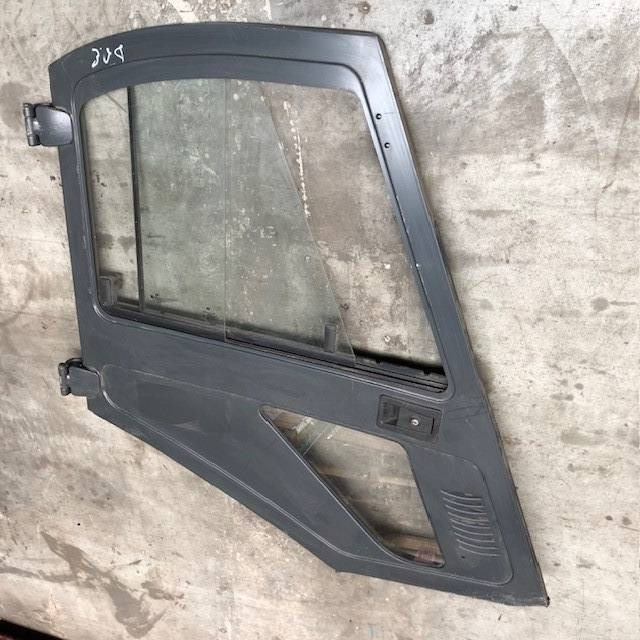 Right Door for Linde 394 - باب و قطع الغيار - معدات المناولة: صور 2 Right Door for Linde 394 - باب و قطع الغيار - معدات المناولة: صور 2