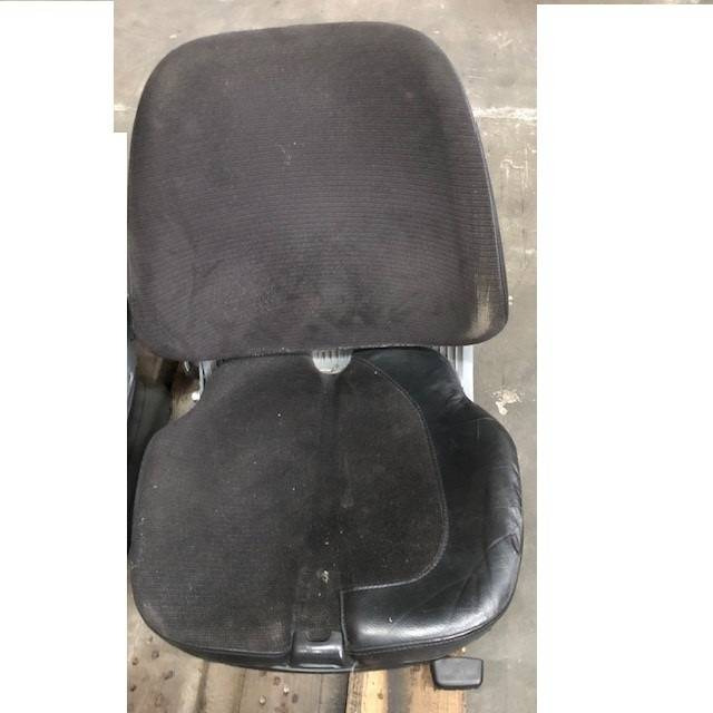 Seat for Linde 1120 series - مقاعد السيارات - معدات المناولة: صور 1 Seat for Linde 1120 series - مقاعد السيارات - معدات المناولة: صور 1