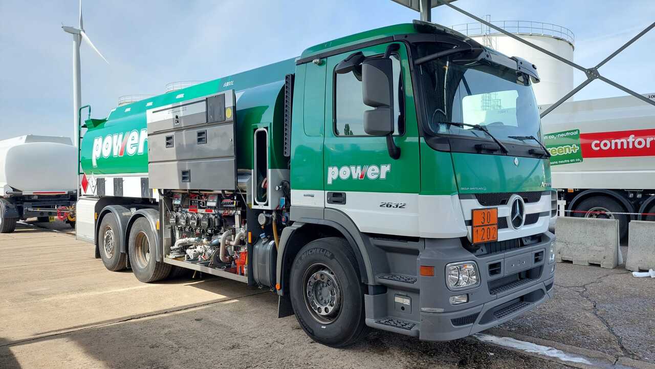 MERCEDES ACTROS - شاحنة صهريج: صور 5 MERCEDES ACTROS - شاحنة صهريج: صور 5