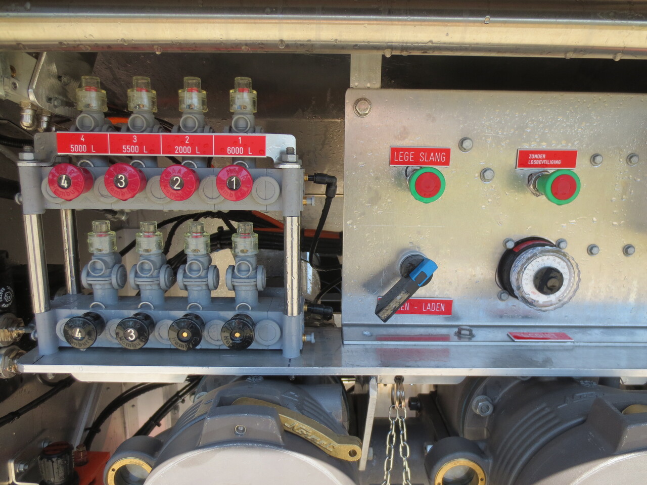 SCANIA G370 - شاحنة صهريج: صور 2 SCANIA G370 - شاحنة صهريج: صور 2