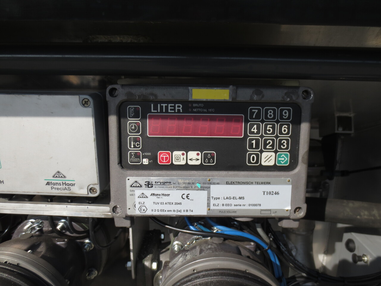 SCANIA G370 - شاحنة صهريج: صور 2 SCANIA G370 - شاحنة صهريج: صور 2