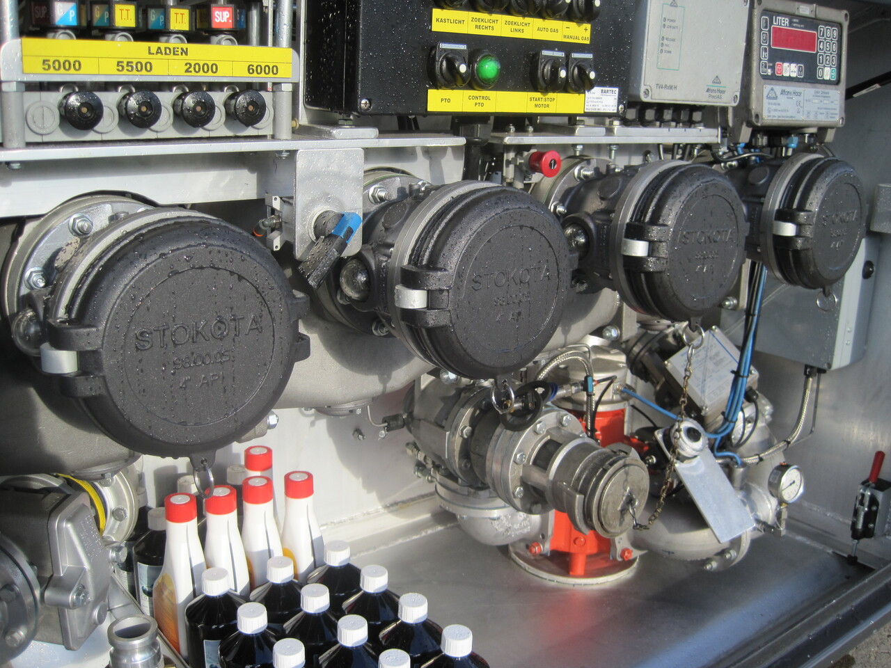 SCANIA G370 - شاحنة صهريج: صور 5 SCANIA G370 - شاحنة صهريج: صور 5