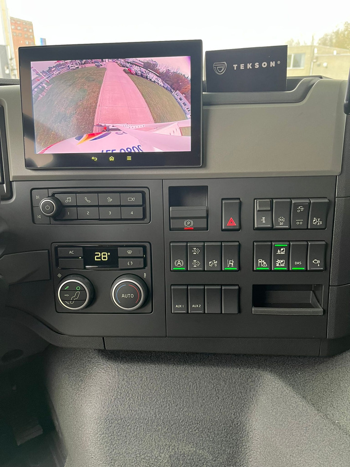 VOLVO FM380 - شاحنة صهريج: صور 4 VOLVO FM380 - شاحنة صهريج: صور 4