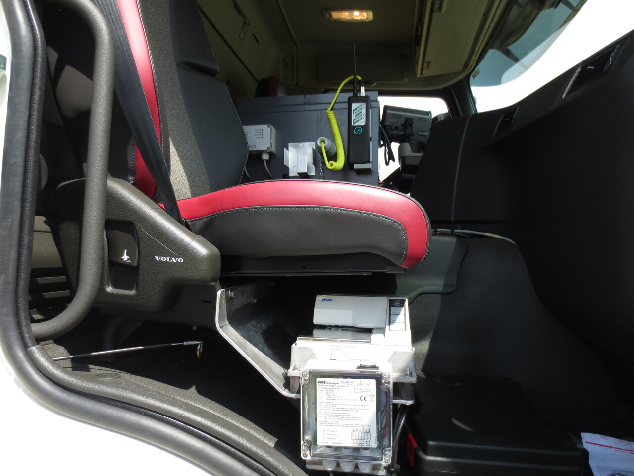 شاحنة صهريج VOLVO FM: صور 13 شاحنة صهريج VOLVO FM: صور 13