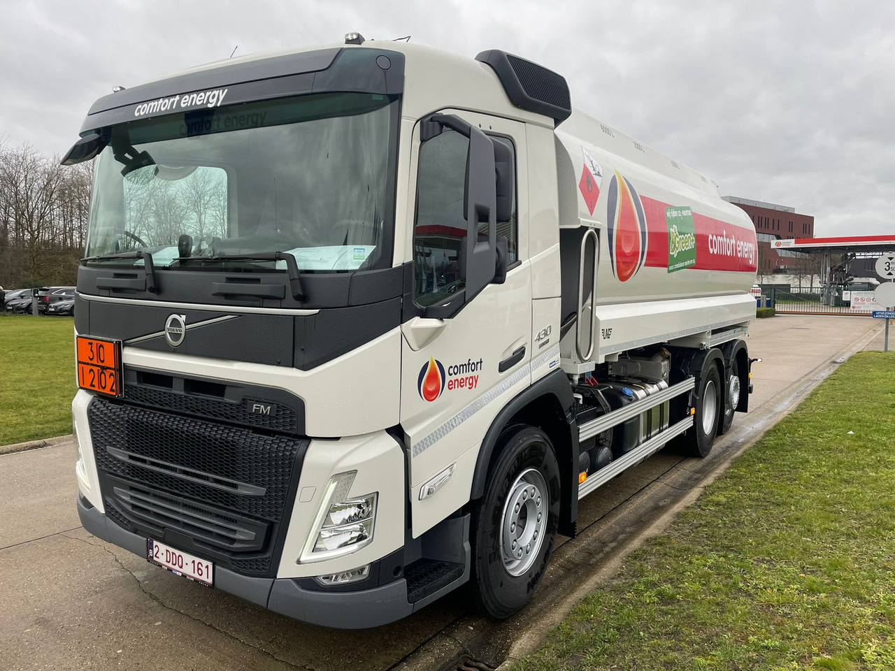 VOLVO FM - شاحنة صهريج: صور 1 VOLVO FM - شاحنة صهريج: صور 1