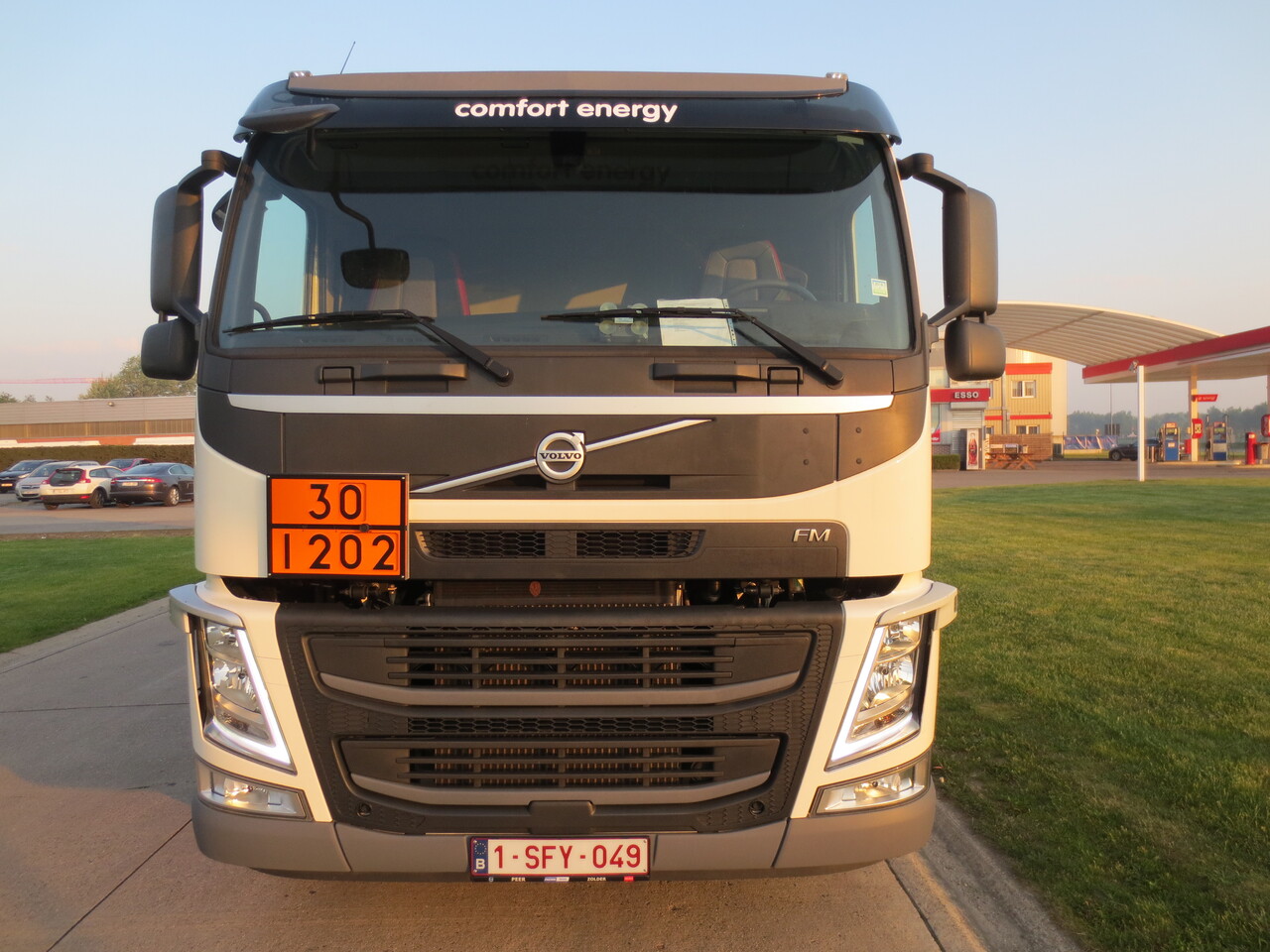 شاحنة صهريج VOLVO FM: صور 12 شاحنة صهريج VOLVO FM: صور 12