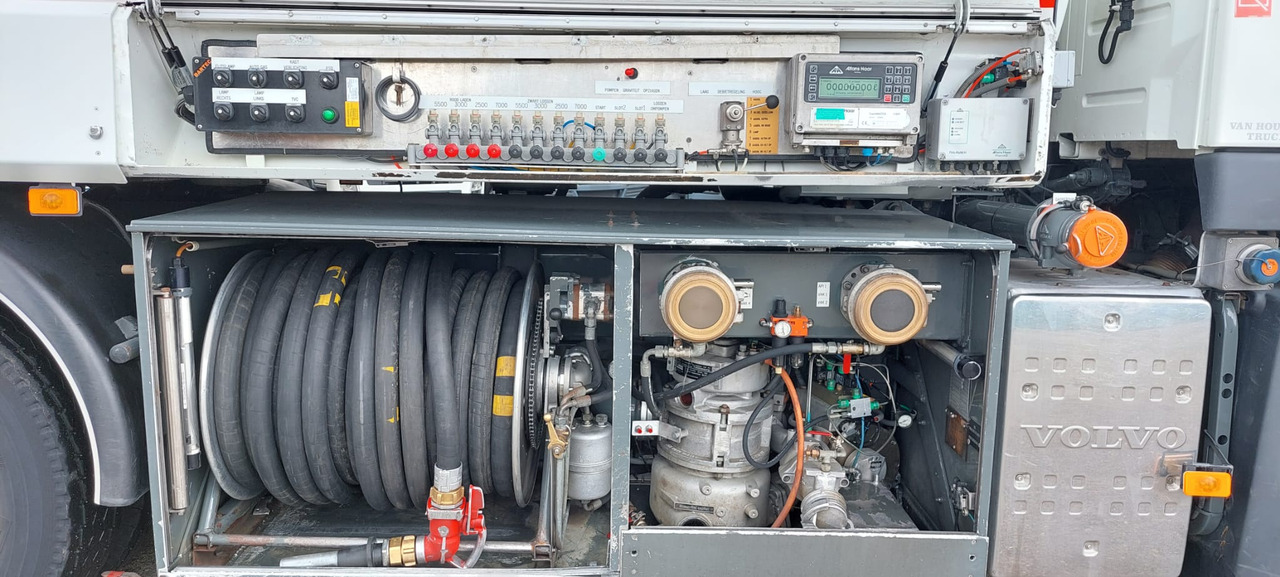 شاحنة صهريج VOLVO FM: صور 11