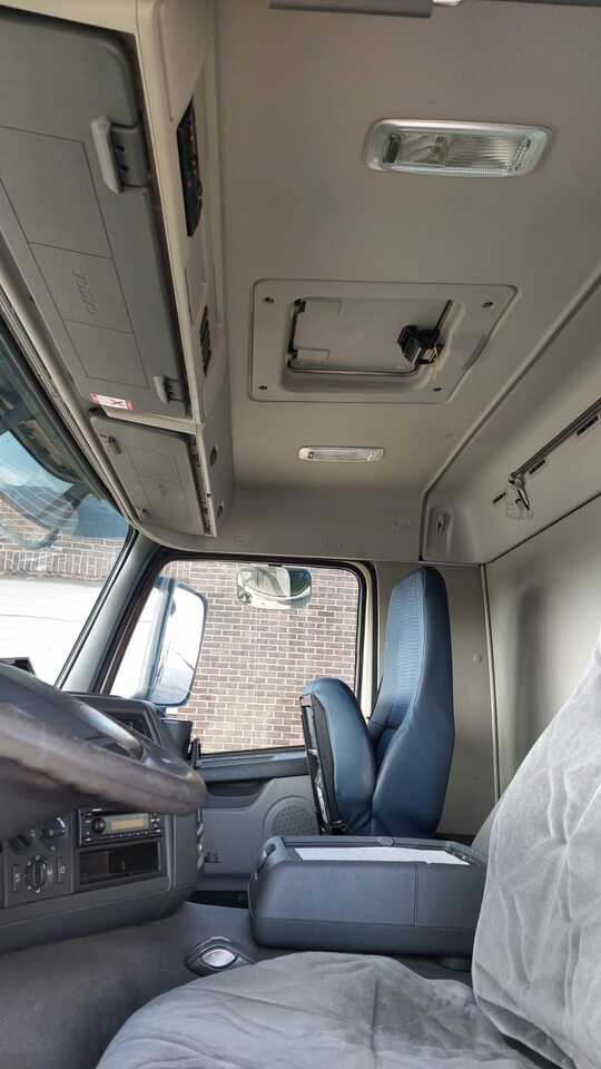 VOLVO FM - شاحنة صهريج: صور 5 VOLVO FM - شاحنة صهريج: صور 5