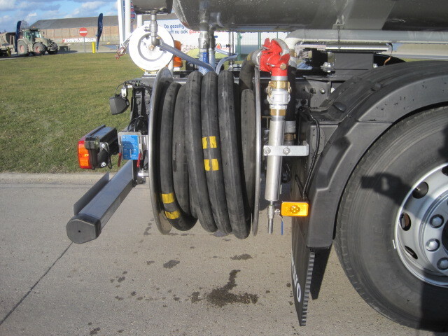 VOLVO FM - شاحنة صهريج: صور 3 VOLVO FM - شاحنة صهريج: صور 3