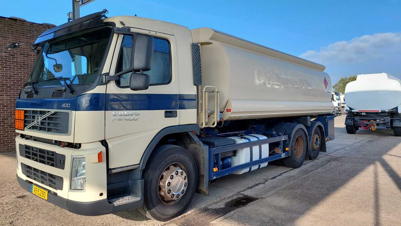 VOLVO FM - شاحنة صهريج: صور 1 VOLVO FM - شاحنة صهريج: صور 1