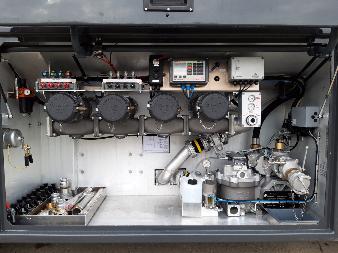 VOLVO FM - شاحنة صهريج: صور 2 VOLVO FM - شاحنة صهريج: صور 2