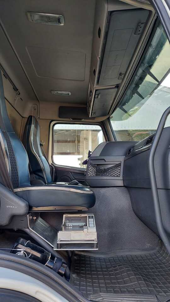 Volvo FMFH - شاحنة صهريج: صور 4 Volvo FMFH - شاحنة صهريج: صور 4