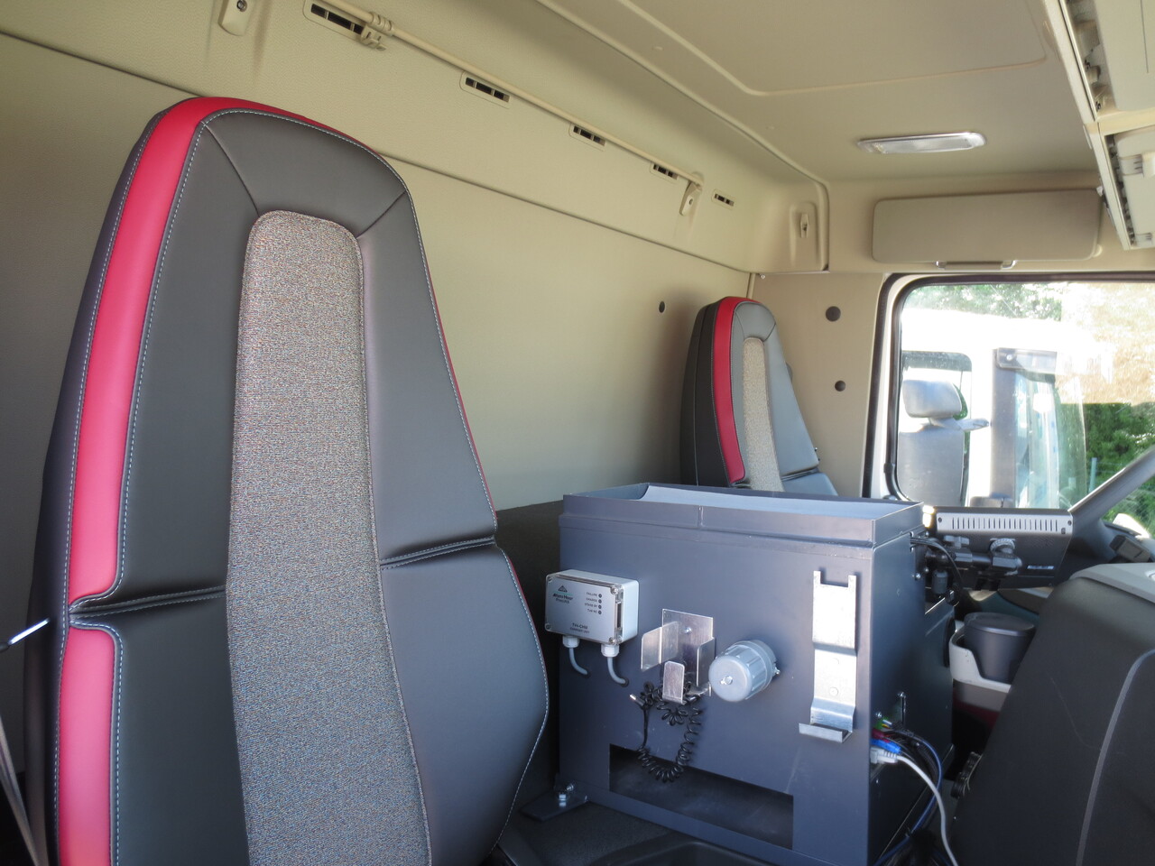 Volvo FM - شاحنة صهريج: صور 5 Volvo FM - شاحنة صهريج: صور 5