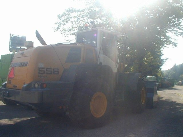 Liebherr L556 2plus2 - اللودر بعجل: صور 3 Liebherr L556 2plus2 - اللودر بعجل: صور 3